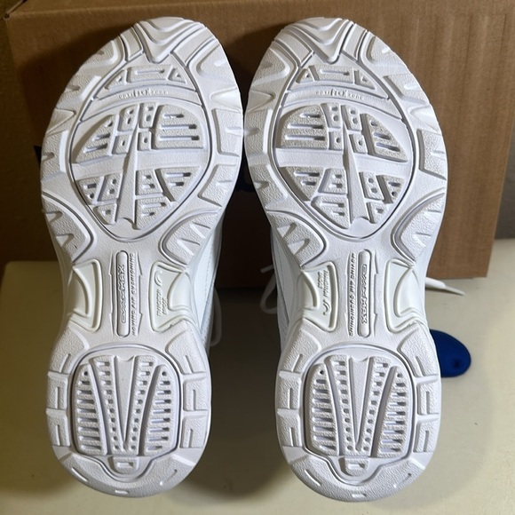 Reebok ultra walk VDMX max. Size 5 1/2.Wide - Picture 4 of 6